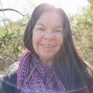 Meet your Posher, Sandi